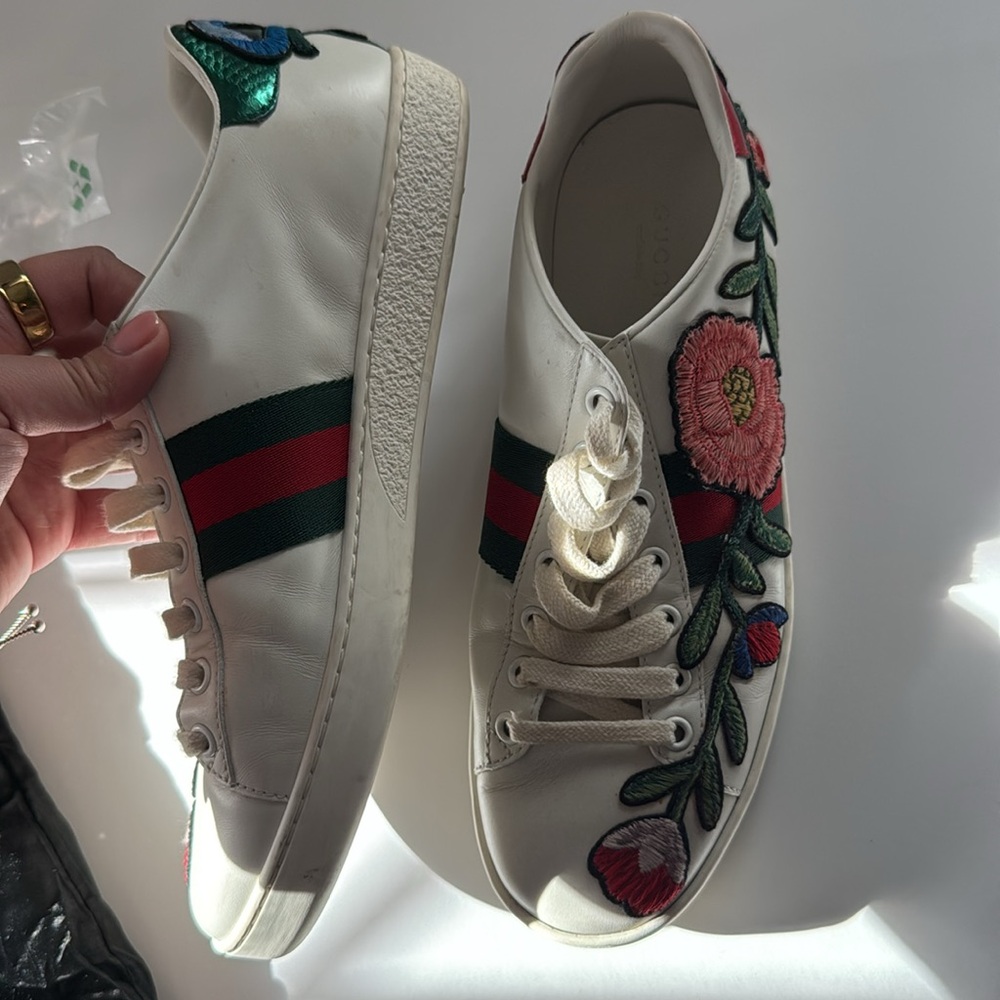 GUCCI SNEAKERS- Gently worn, low top - Picture 8 of 10